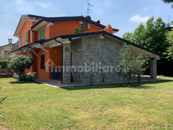 Villa nuova a Castel San Giovanni - Villa ristrutturata Castel San Giovanni