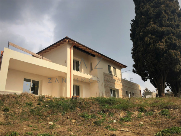 Villa nuova a Castelcucco - Villa ristrutturata Castelcucco