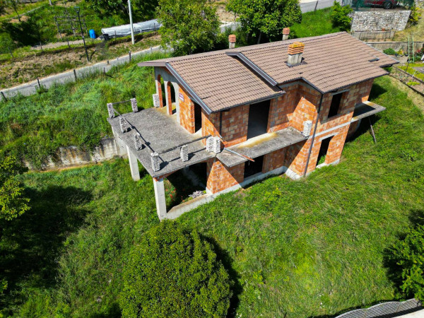 Villa nuova a Tignale - Villa ristrutturata Tignale