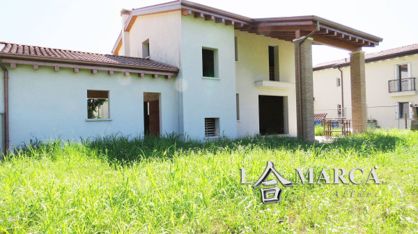 Villa nuova a Borso del Grappa - Villa ristrutturata Borso del Grappa