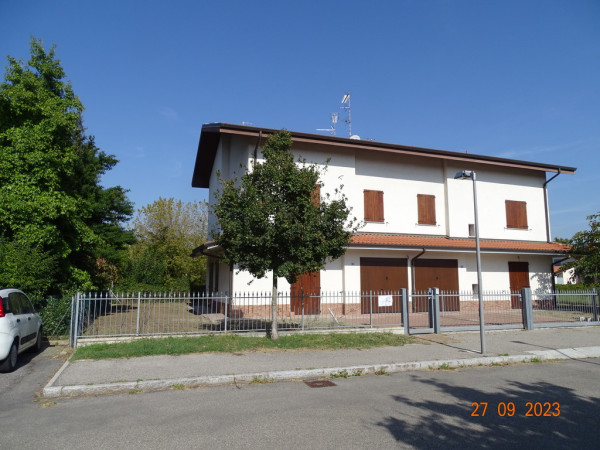 Villa nuova a Baricella - Villa ristrutturata Baricella
