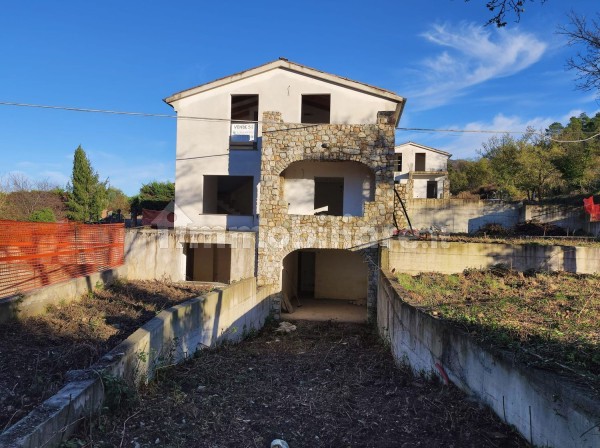 Villa nuova a Albenga - Villa ristrutturata Albenga