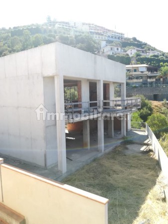 Villa nuova a Gioiosa Marea - Villa ristrutturata Gioiosa Marea