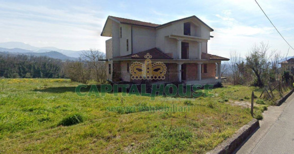 Villa nuova a Pratola Serra - Villa ristrutturata Pratola Serra
