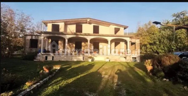 Villa nuova a Santo Stefano del Sole - Villa ristrutturata Santo Stefano del Sole