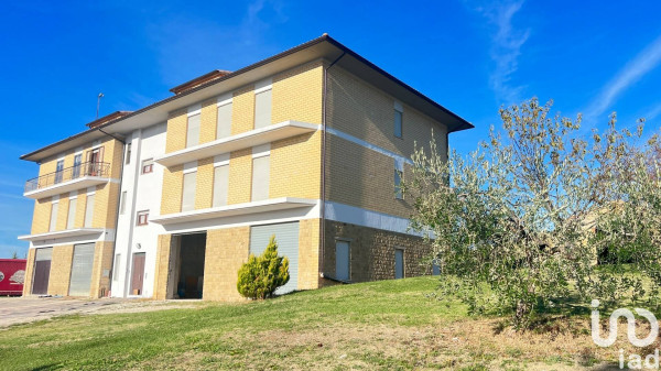 Villa nuova a Penna San Giovanni - Villa ristrutturata Penna San Giovanni