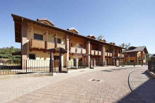 Villa nuova a Brusaporto - Villa ristrutturata Brusaporto