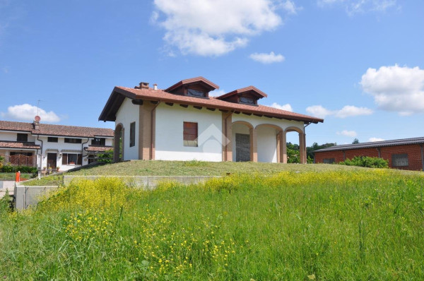 Villa nuova a Montaldo Scarampi - Villa ristrutturata Montaldo Scarampi