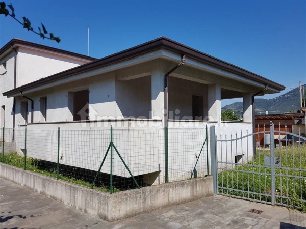 Villa nuova a Camaiore - Villa ristrutturata Camaiore