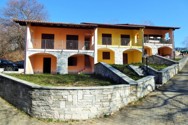 Villa nuova a Nebbiuno - Villa ristrutturata Nebbiuno
