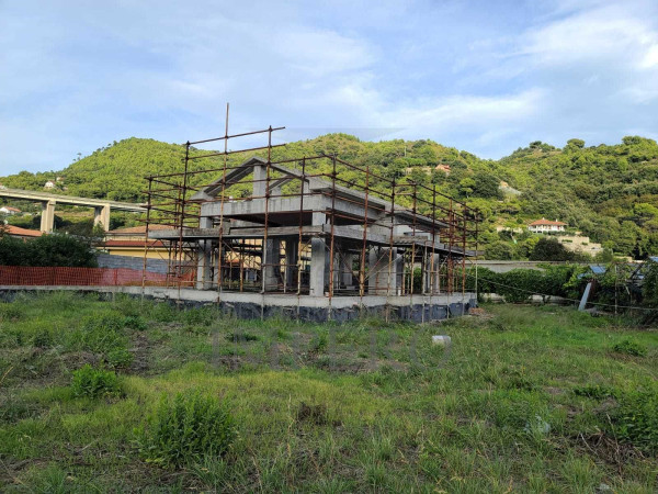 Villa nuova a Camporosso - Villa ristrutturata Camporosso