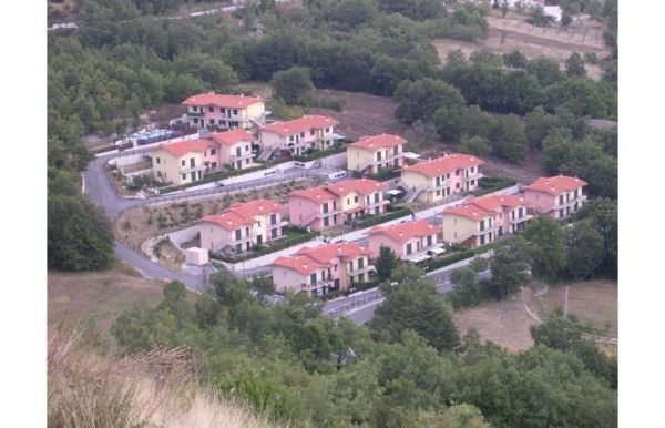 Villa nuova a Castelpetroso - Villa ristrutturata Castelpetroso