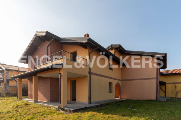 Villa nuova a Gornate-Olona - Villa ristrutturata Gornate-Olona