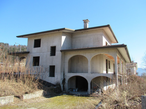 Villa nuova a Enemonzo - Villa ristrutturata Enemonzo