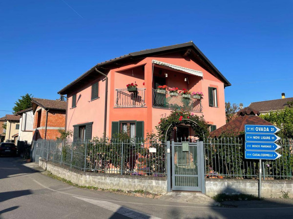 Villa nuova a Castellazzo Bormida - Villa ristrutturata Castellazzo Bormida